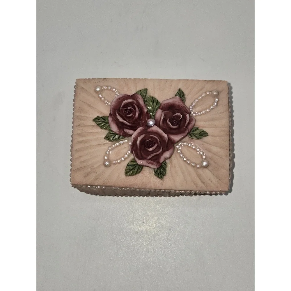 The Unbranded Brand charming vintage